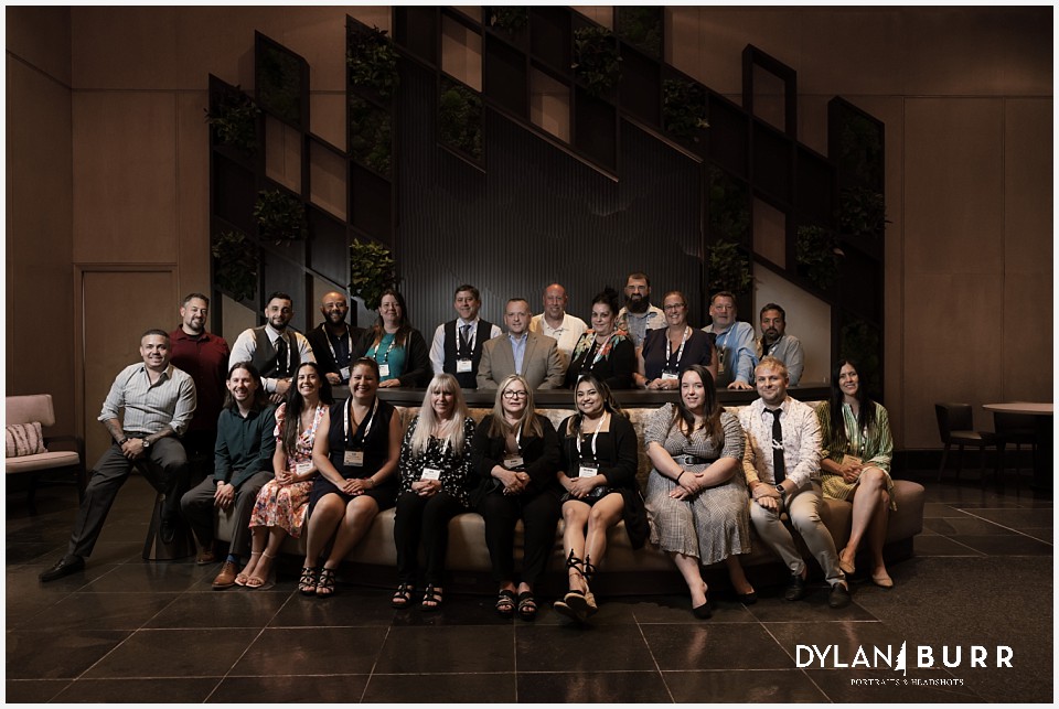 large company group photo conference photographer