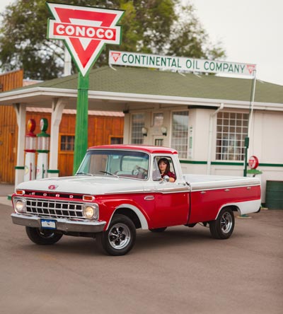 alyssa senior photos classic ford truck